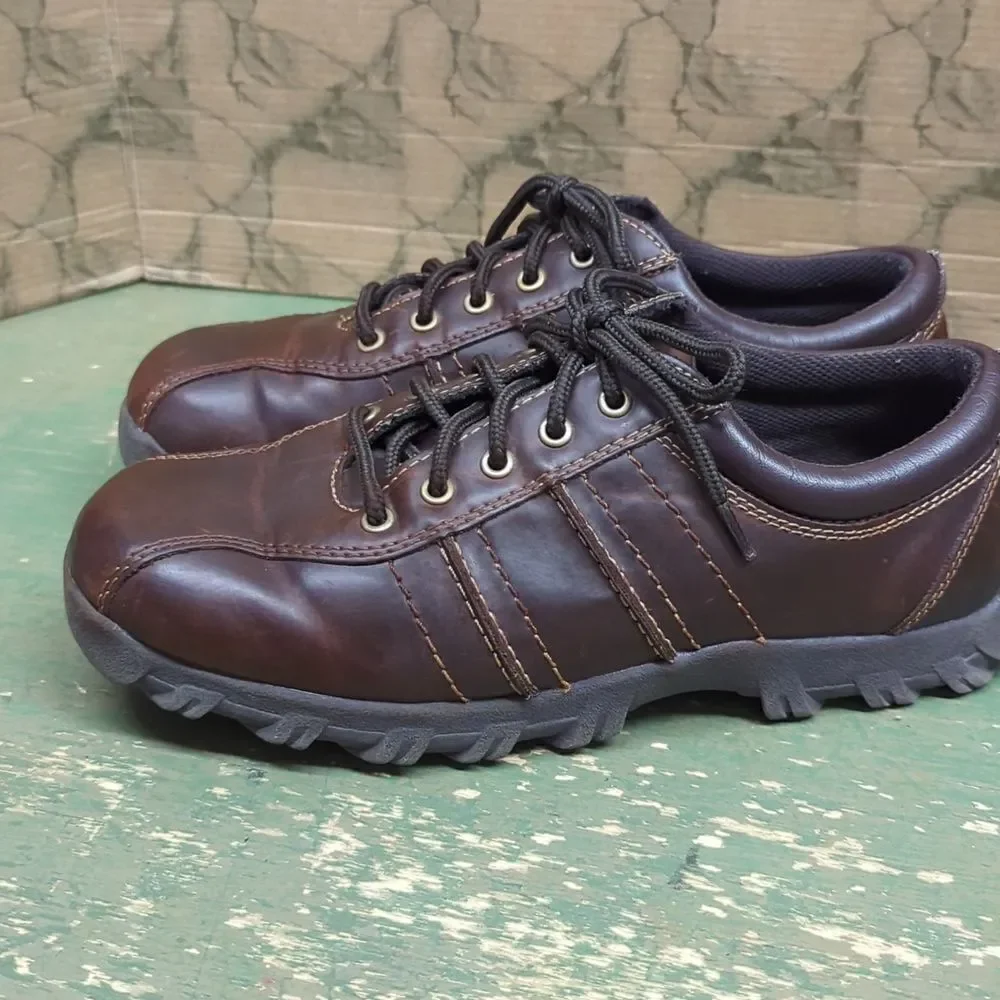 Boys Madison Avenue Brown Shoes Size 5 1/2 M‎ Donovan Laces